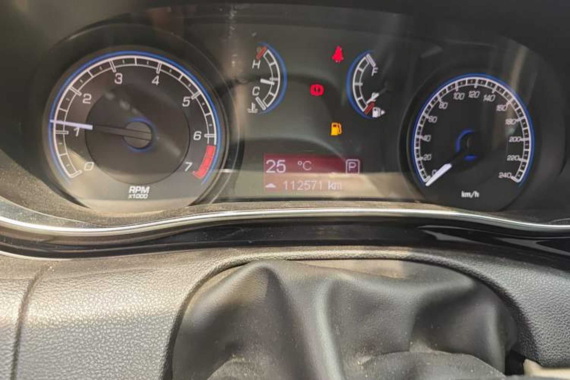Used Fiat Viaggio 2012 1.4T Automatic Enjoyment Edition Odometer Close Up