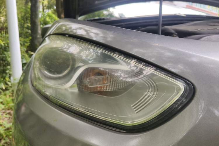 Used Fiat Viaggio 2012 1.4T Automatic Luxury Edition Right Front Headlight