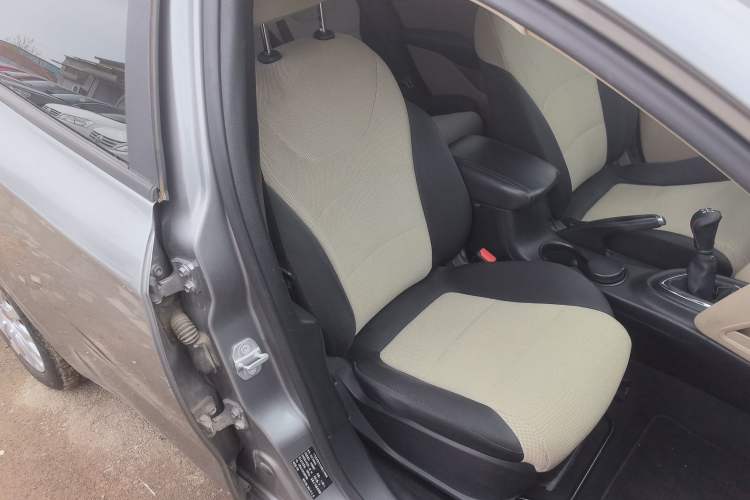 Used Fiat Viaggio 2012 1.4T Manual Enjoyment Edition Right Front Seat