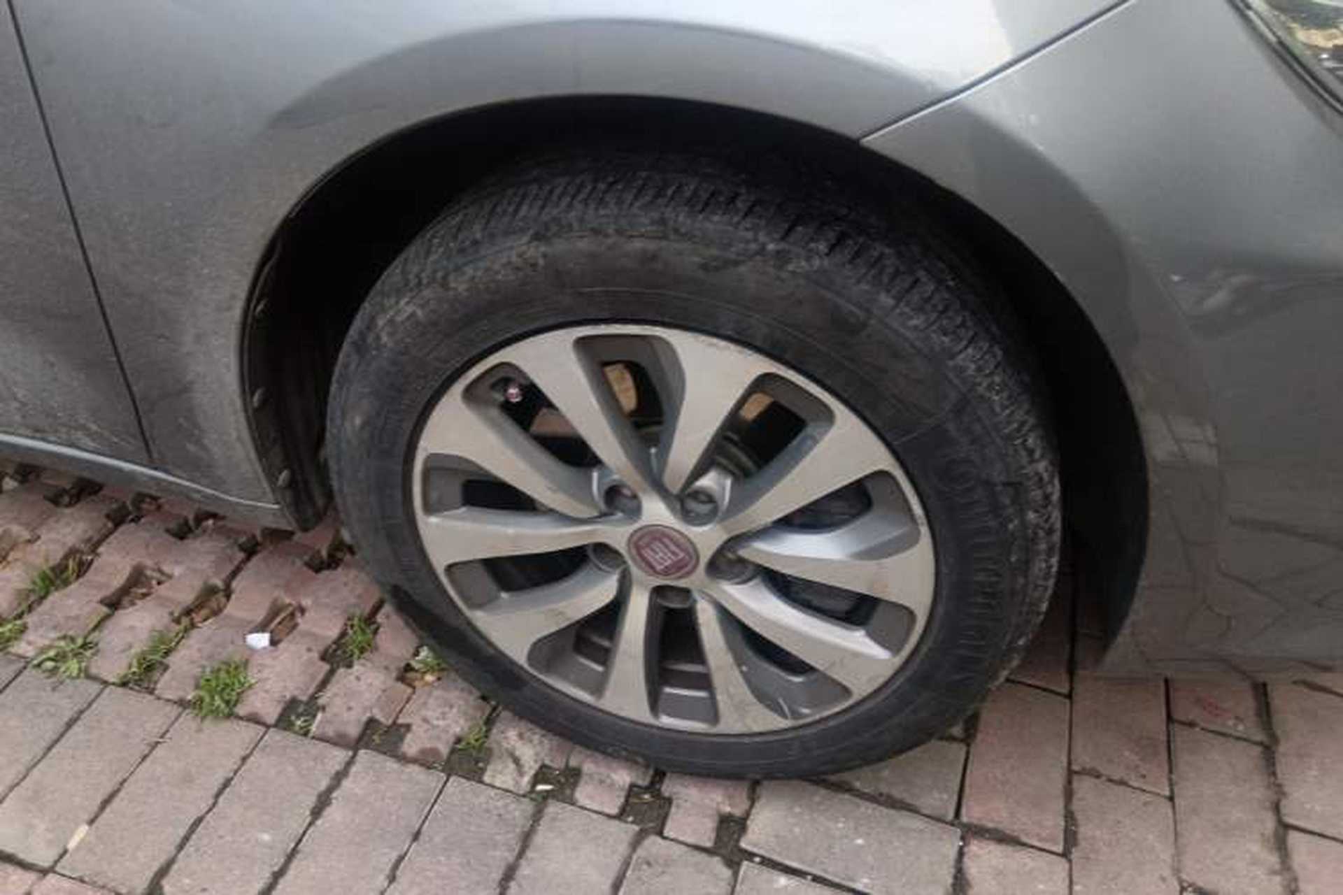 Used Fiat Viaggio 2012 1.4T Automatic Jingxiang Edition Right Front Wheel Hub