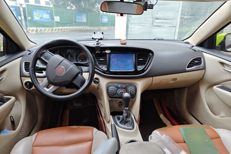 Used Fiat Viaggio 2012 1.4T Automatic Jingxiang Edition Center Console
