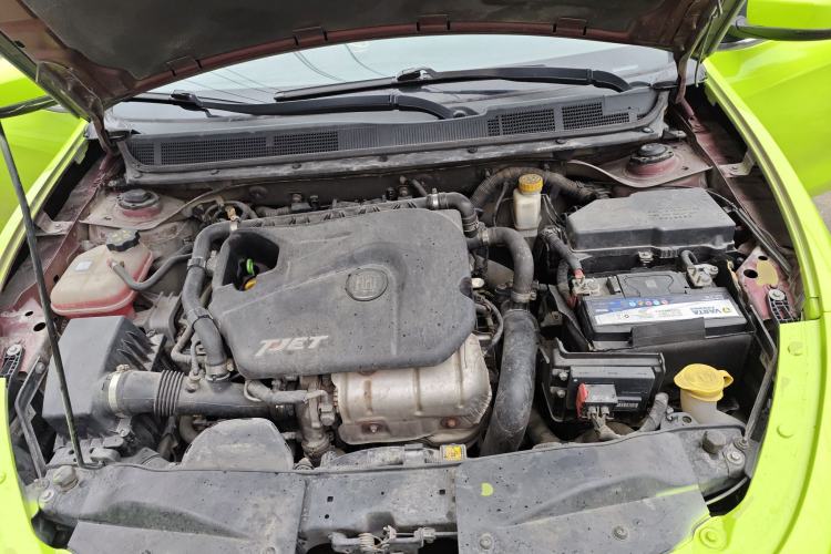 Used Fiat Viaggio 2012 1.4T Automatic Jingxiang Edition Engine Bay