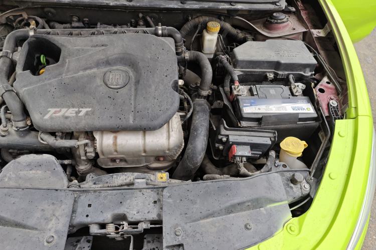 Used Fiat Viaggio 2012 1.4T Automatic Jingxiang Edition Engine Bay Left