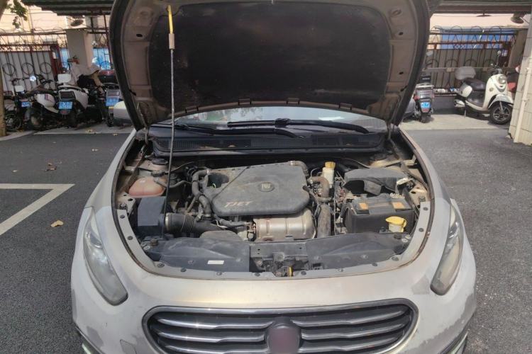 Used Fiat Viaggio 2012 1.4T Manual Enjoyment Edition Engine Bay