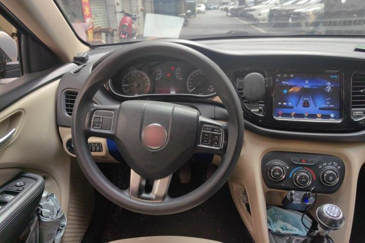 Used Fiat Viaggio 2012 1.4T Manual Enjoyment Edition Steering Wheel