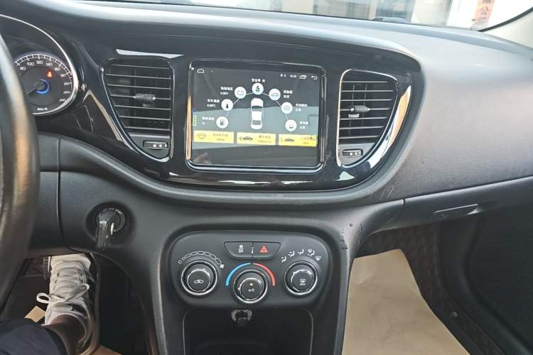 Used Fiat Viaggio 2012 1.4T Automatic Jingxiang Edition Audio And AC Panel