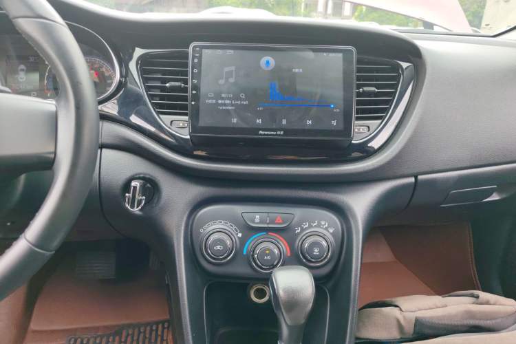 Used Fiat Viaggio 2012 1.4T Automatic Jingxiang Edition Audio And AC Panel
