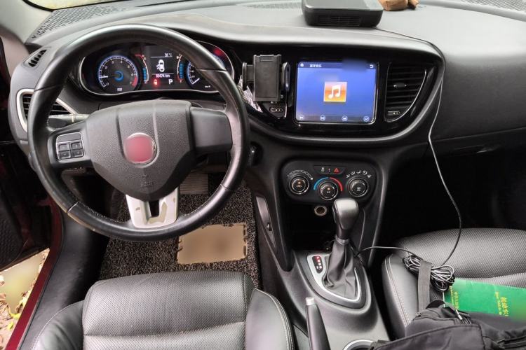 Used Fiat Viaggio 2012 1.4T Automatic Jingxiang Edition Center Console