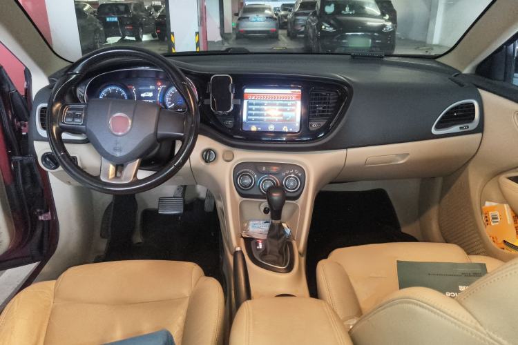Used Fiat Viaggio 2012 1.4T Automatic Jingxiang Edition Center Console