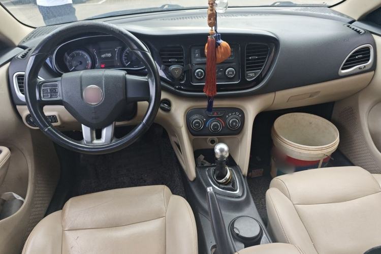Used Fiat Viaggio 2012 1.4T Manual Enjoyment Edition Center Console