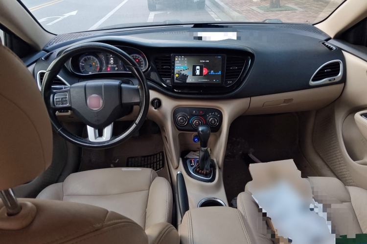 Used Fiat Viaggio 2012 1.4T Automatic Jingxiang Edition Center Console