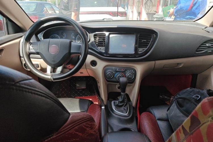 Used Fiat Viaggio 2012 1.4T Automatic Enjoyment Edition Center Console