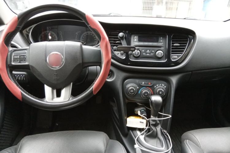 Used Fiat Viaggio 2012 1.4T Automatic Jingxiang Edition Center Console