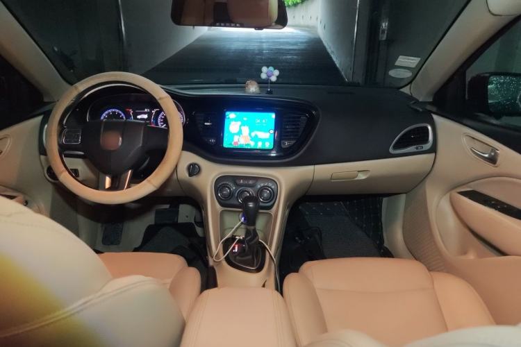 Used Fiat Viaggio 2012 1.4T Automatic Jingxiang Edition Center Console