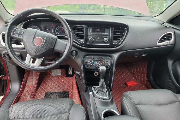 Used Fiat Viaggio 2012 1.4T Automatic Jingxiang Edition Center Console