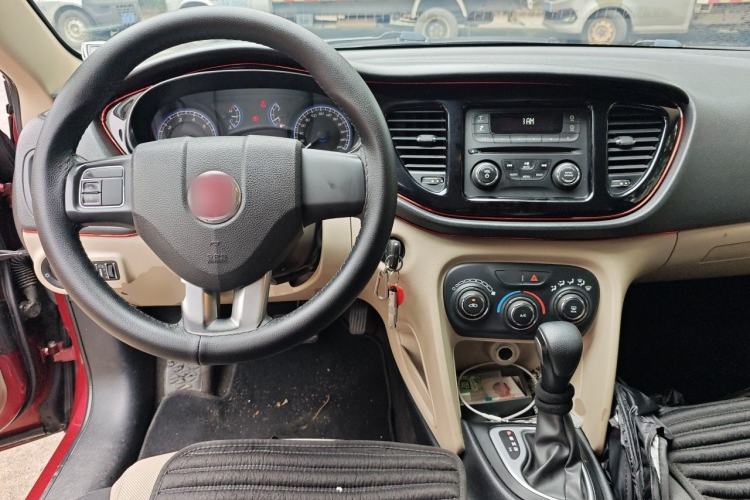 Used Fiat Viaggio 2012 1.4T Automatic Enjoyment Edition Center Console