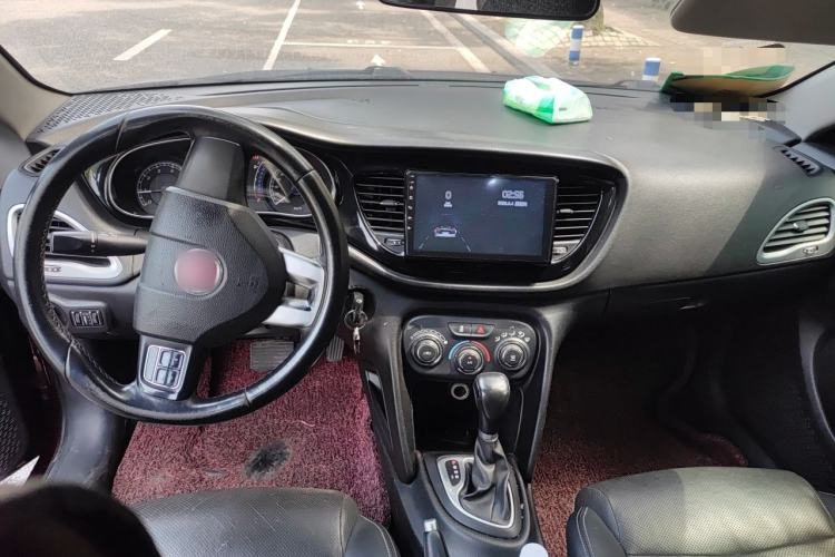 Used Fiat Viaggio 2012 1.4T Automatic Jingxiang Edition Center Console