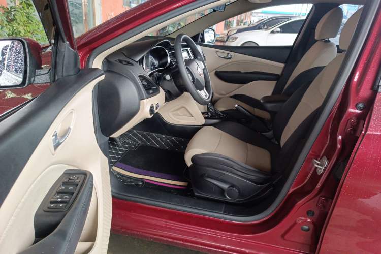 Used Fiat Viaggio 2012 1.4T Automatic Enjoyment Edition Driver Seat