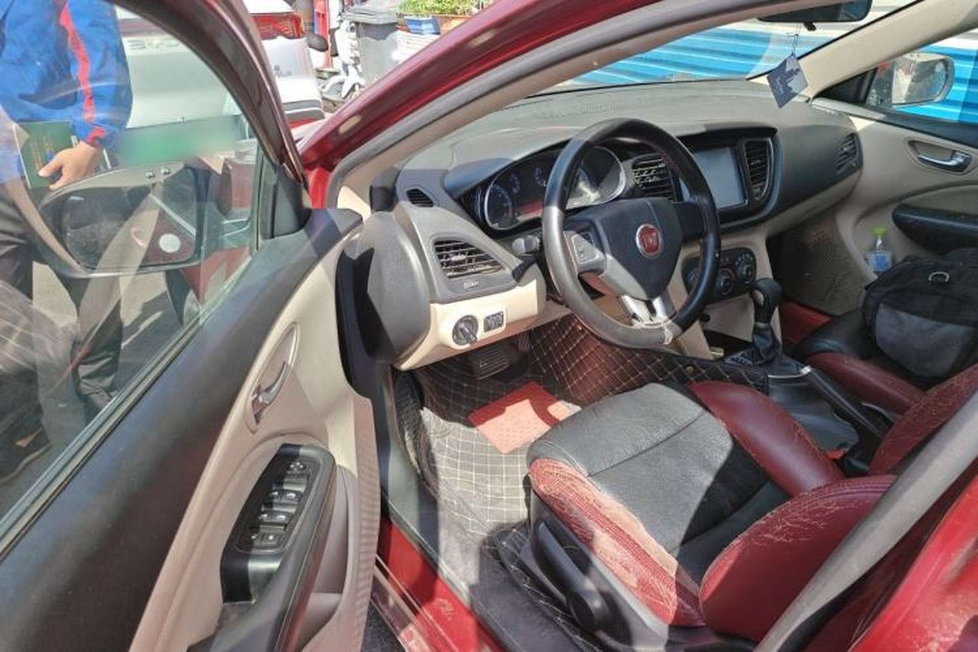 Used Fiat Viaggio 2012 1.4T Automatic Enjoyment Edition Driver Seat