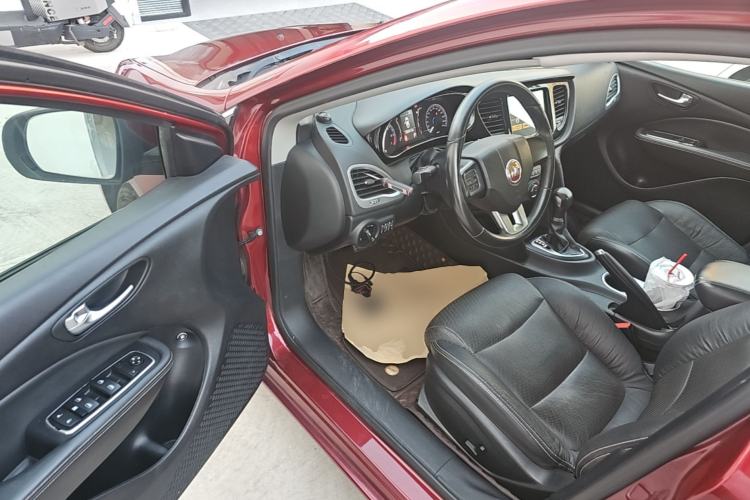 Used Fiat Viaggio 2012 1.4T Automatic Jingxiang Edition Driver Seat