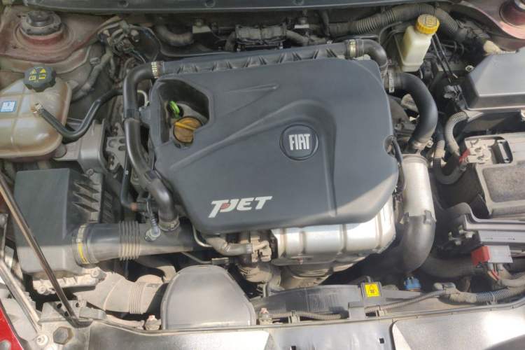 Used Fiat Viaggio 2012 1.4T Automatic Jingxiang Edition Engine Bay