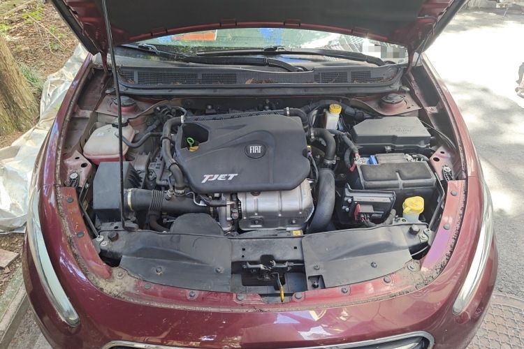 Used Fiat Viaggio 2012 1.4T Automatic Jingxiang Edition Engine Bay