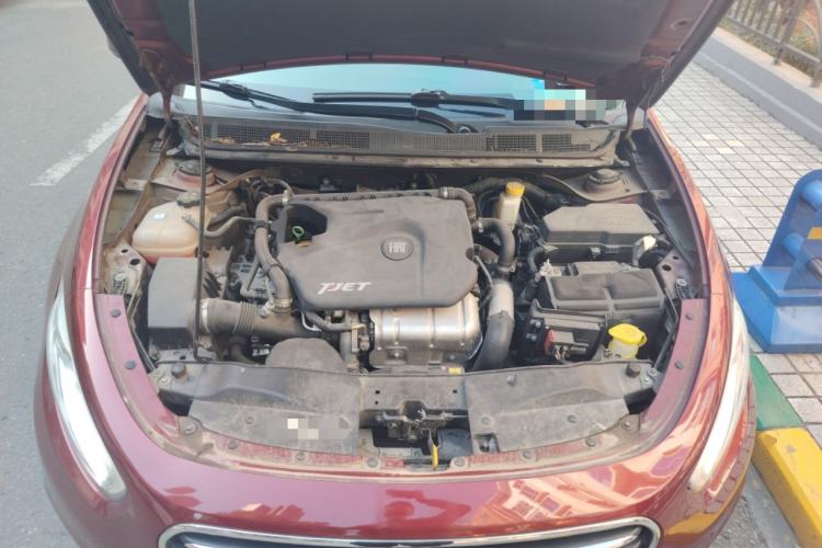 Used Fiat Viaggio 2012 1.4T Automatic Enjoyment Edition Engine Bay