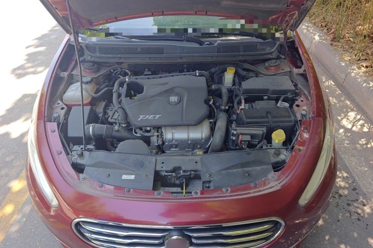 Used Fiat Viaggio 2012 1.4T Automatic Luxury Edition Engine Bay