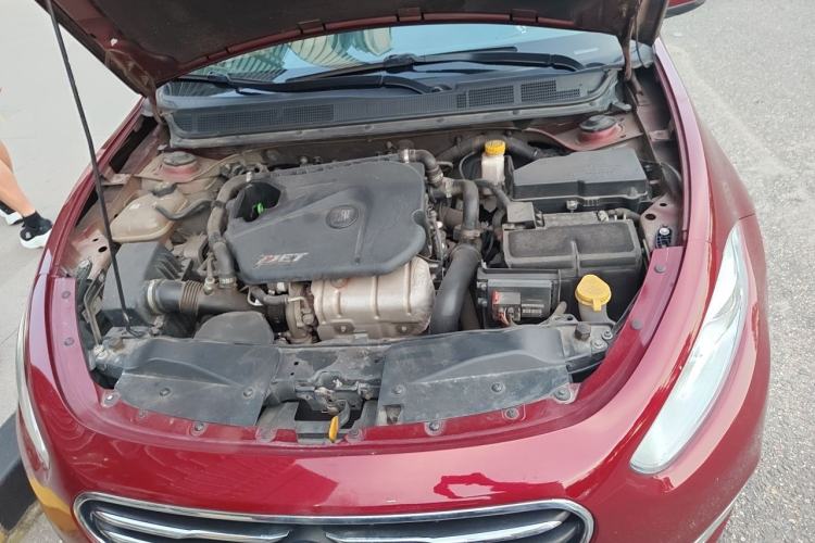 Used Fiat Viaggio 2012 1.4T Automatic Enjoyment Edition Engine Bay