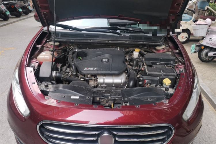 Used Fiat Viaggio 2012 1.4T Automatic Enjoyment Edition Engine Bay