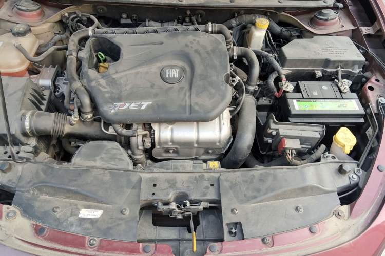 Used Fiat Viaggio 2012 1.4T Automatic Jingxiang Edition Engine Bay