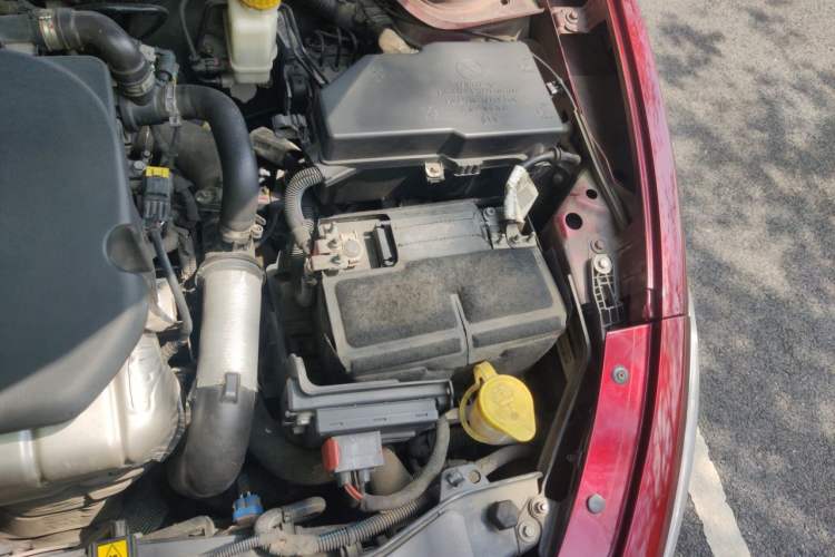 Used Fiat Viaggio 2012 1.4T Automatic Jingxiang Edition Engine Bay Left