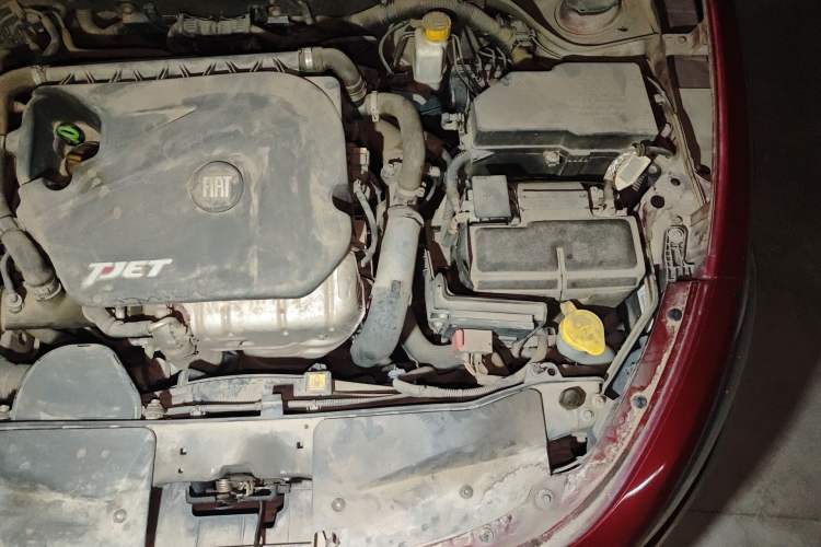 Used Fiat Viaggio 2012 1.4T Automatic Jingxiang Edition Engine Bay Left