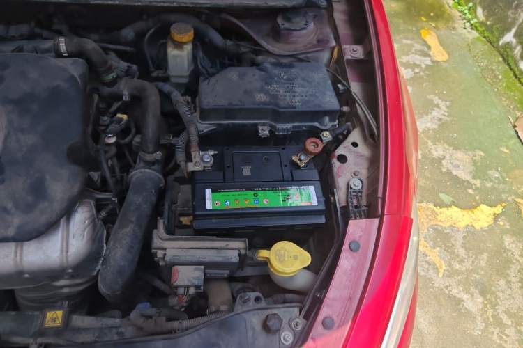 Used Fiat Viaggio 2012 1.4T Automatic Jingxiang Edition Engine Bay Left
