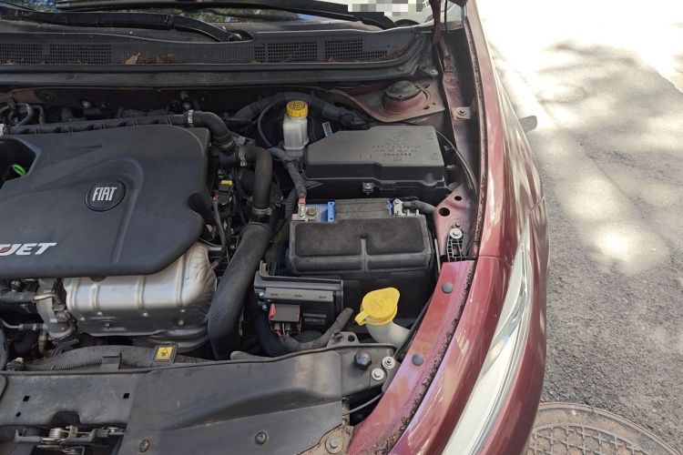 Used Fiat Viaggio 2012 1.4T Automatic Jingxiang Edition Engine Bay Left