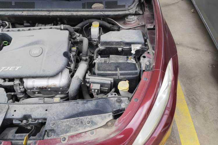 Used Fiat Viaggio 2012 1.4T Automatic Jingxiang Edition Engine Bay Left