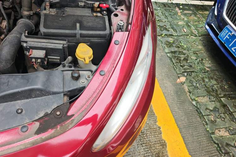 Used Fiat Viaggio 2012 1.4T Automatic Enjoyment Edition Engine Bay Left
