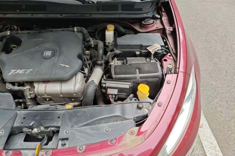 Used Fiat Viaggio 2012 1.4T Automatic Luxury Edition Engine Bay Left