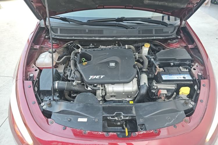 Used Fiat Viaggio 2012 1.4T Automatic Jingxiang Edition Engine Bay