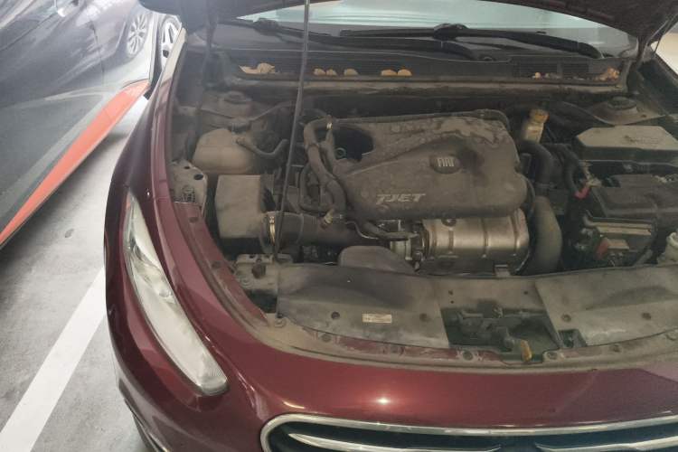 Used Fiat Viaggio 2012 1.4T Automatic Jingxiang Edition Engine Bay Right