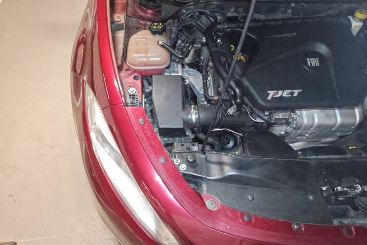 Used Fiat Viaggio 2012 1.4T Automatic Jingxiang Edition Engine Bay Right