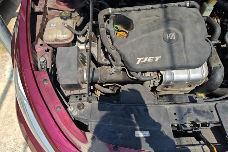 Used Fiat Viaggio 2012 1.4T Automatic Jingxiang Edition Engine Bay Right