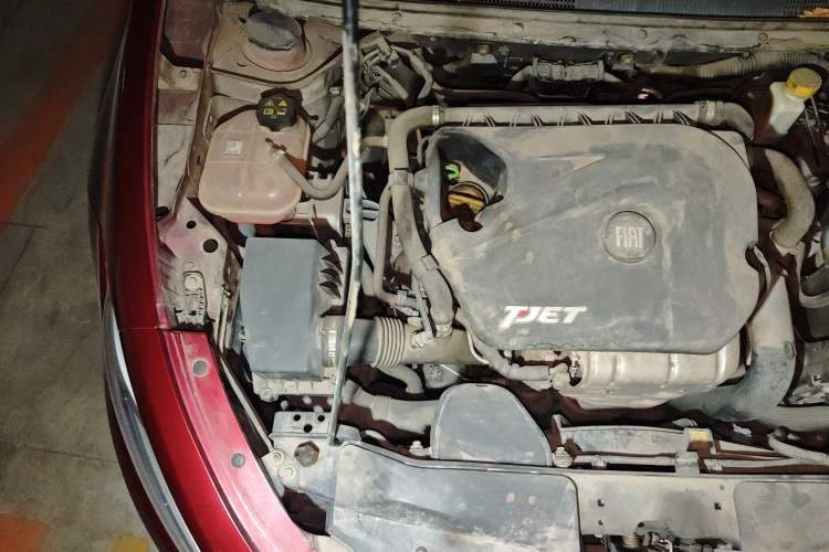 Used Fiat Viaggio 2012 1.4T Automatic Jingxiang Edition Engine Bay Right