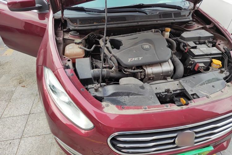 Used Fiat Viaggio 2012 1.4T Automatic Enjoyment Edition Engine Bay Right