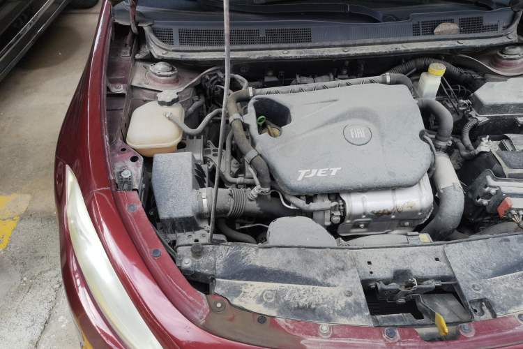 Used Fiat Viaggio 2012 1.4T Automatic Jingxiang Edition Engine Bay Right