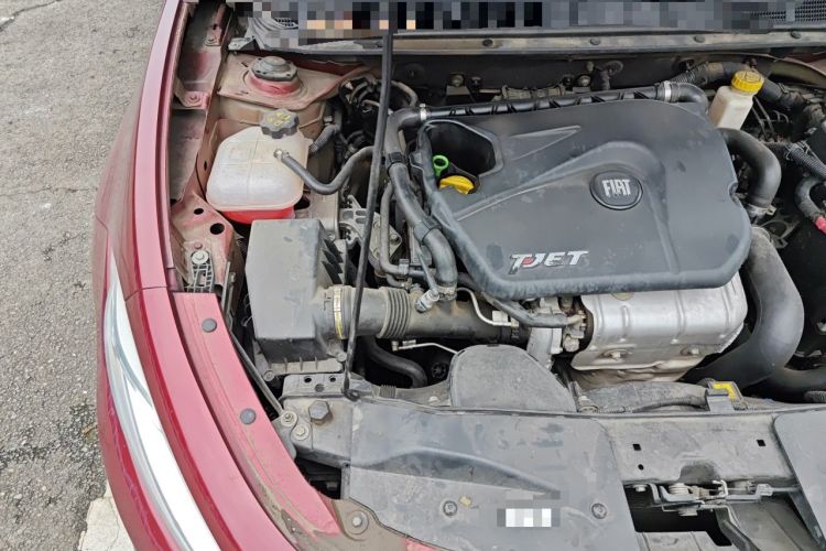 Used Fiat Viaggio 2012 1.4T Automatic Enjoyment Edition Engine Bay Right