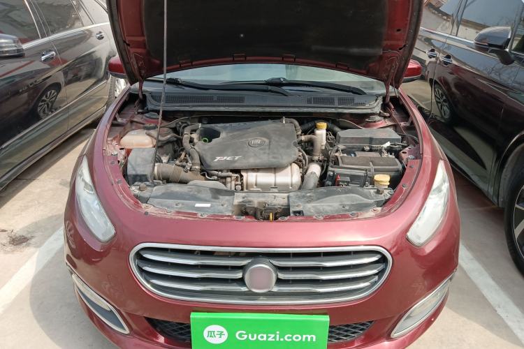 Used Fiat Viaggio 2012 1.4T Automatic Jingxiang Edition Engine Bay