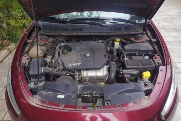 Used Fiat Viaggio 2012 1.4T Automatic Luxury Edition Engine Bay