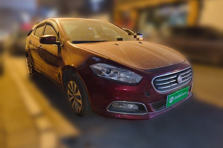 Used Fiat Viaggio 2012 1.4T Automatic Enjoyment Edition Front Right 45 Deg