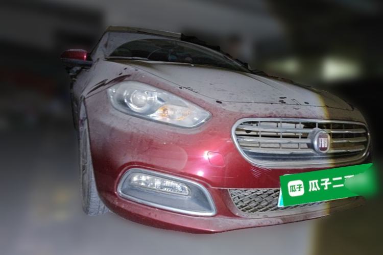 Used Fiat Viaggio 2012 1.4T Automatic Enjoyment Edition Front Right 45 Deg